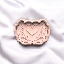 Coat of Arms Heart Pattern