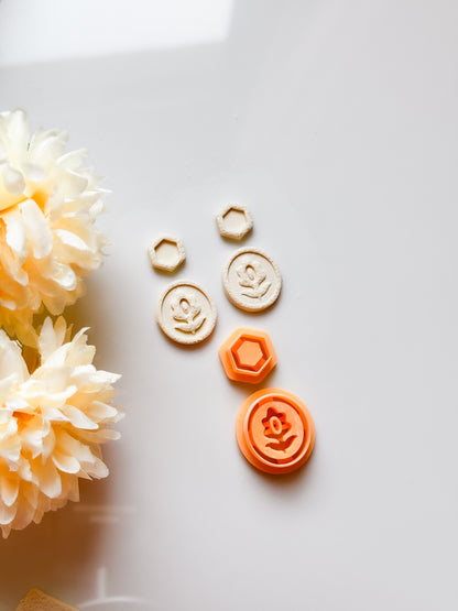 2 Piece Flower Earrings v4