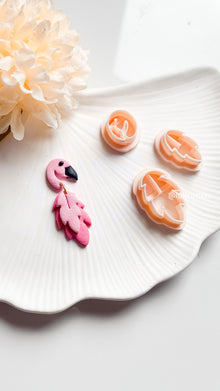 Flamingos in Love Pattern