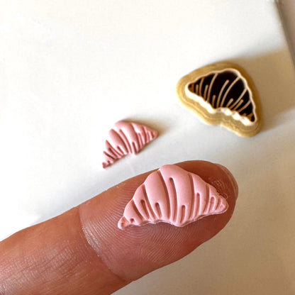 Detailed Croissant Mold