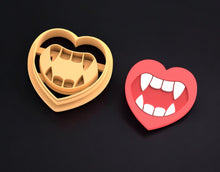 Vampire Kiss Earring Pattern