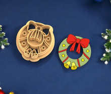 Christmas Wreath Earring Pattern 01