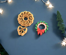 Christmas Wreath Earring Pattern 04