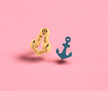 Anchor earring pattern