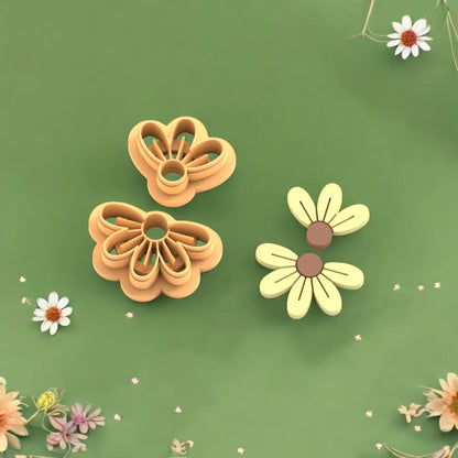 2 Piece Flower Earrings