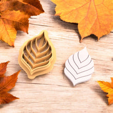 Modern Leaf Pattern