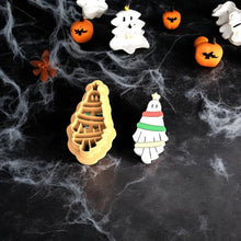 Christmas Themed Ghost Earring Pattern