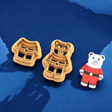 Christmas Themed Polar Bear Pattern 02