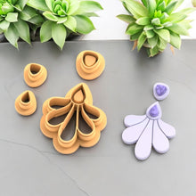 4 Piece Flower Mold