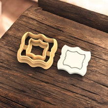 Vintage Frame Earring Pattern 02