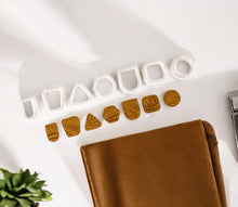 Stud Set (15 Pieces)