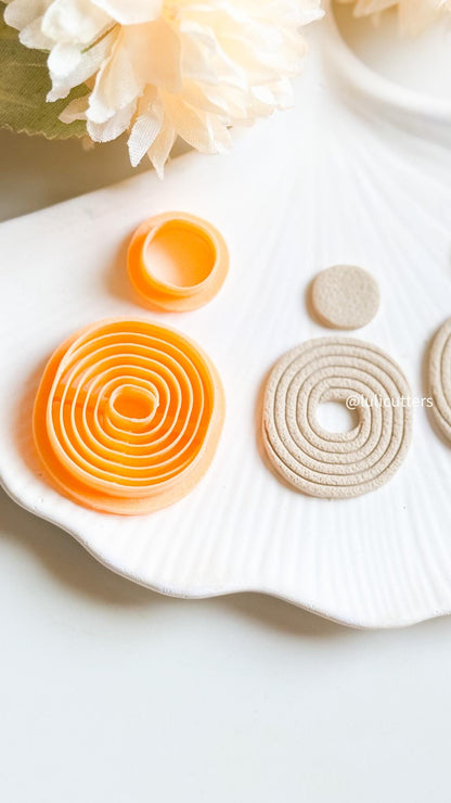 Ripple Circle Polymer Clay Cutter: Imprint Earring Design