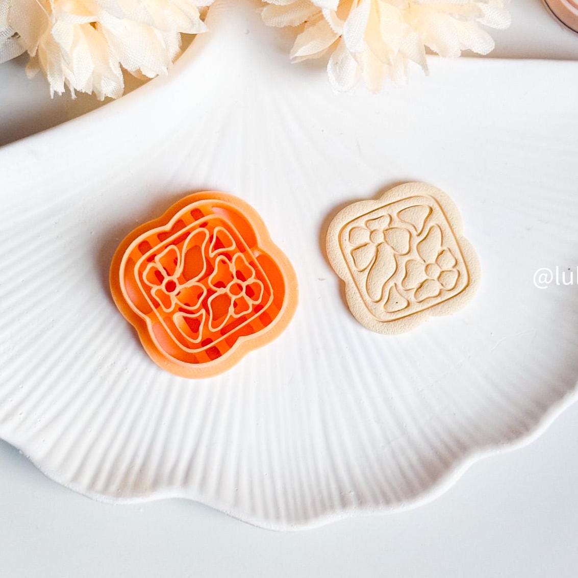 Floral Tile Polymer Clay Cutter: Vintage Daisy Imprint, Earring Jewelry