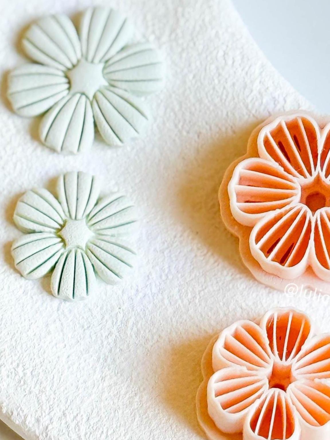 Textured Floral Clay Cutter Detailed Flower Design with Line Imprints (25mm or 30mm)