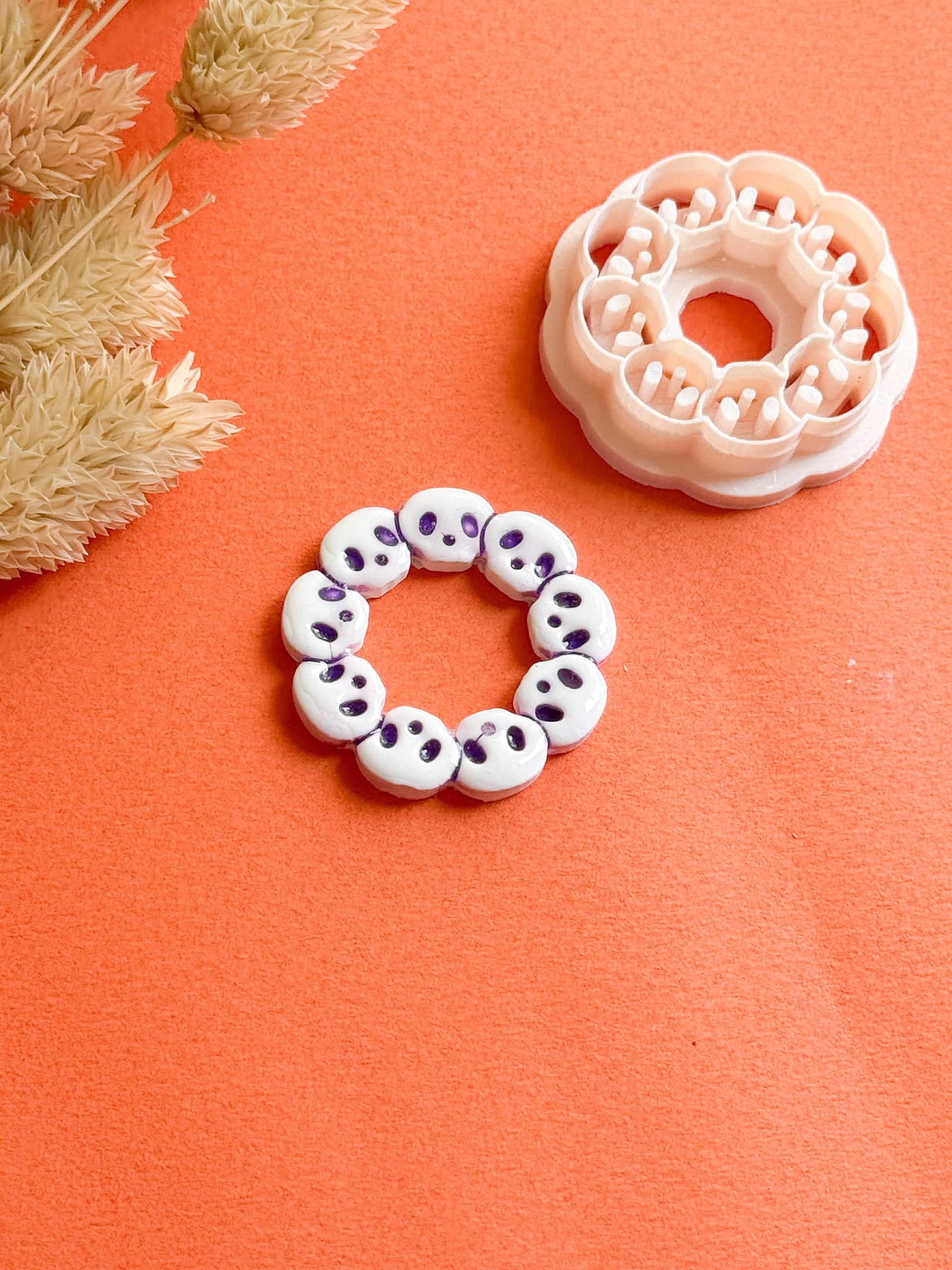 Skull Wreath Clay Cutter: Halloween Jewelry Making Tool