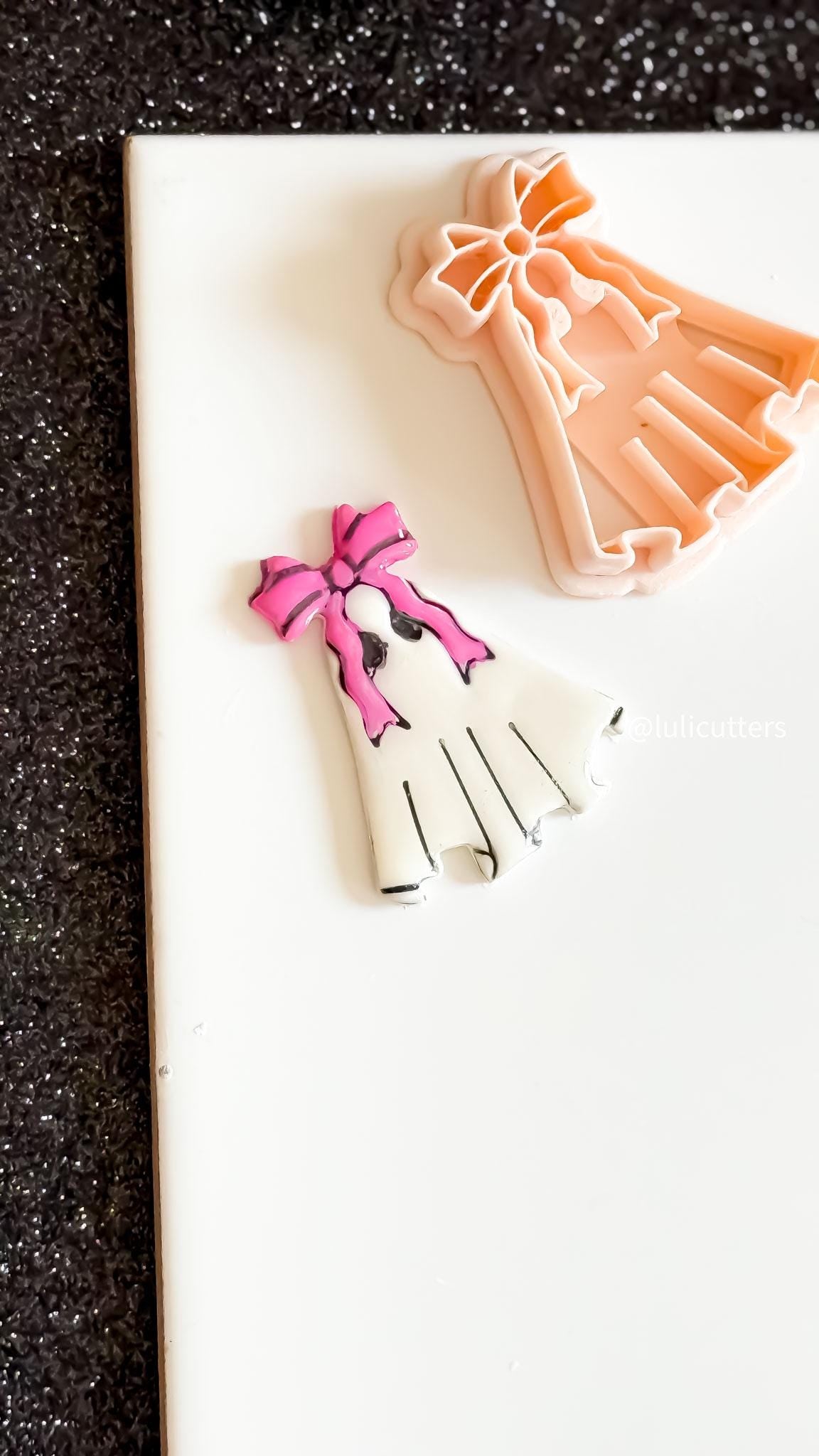 Ghost with Bow Clay Cutter: Halloween Jewelry Making