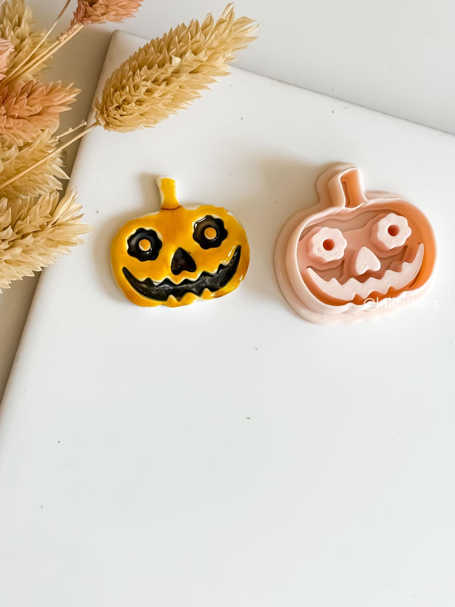 Flower-Eyed Pumpkin Clay Cutter: Halloween Jewelry Mold - Spooky Designs