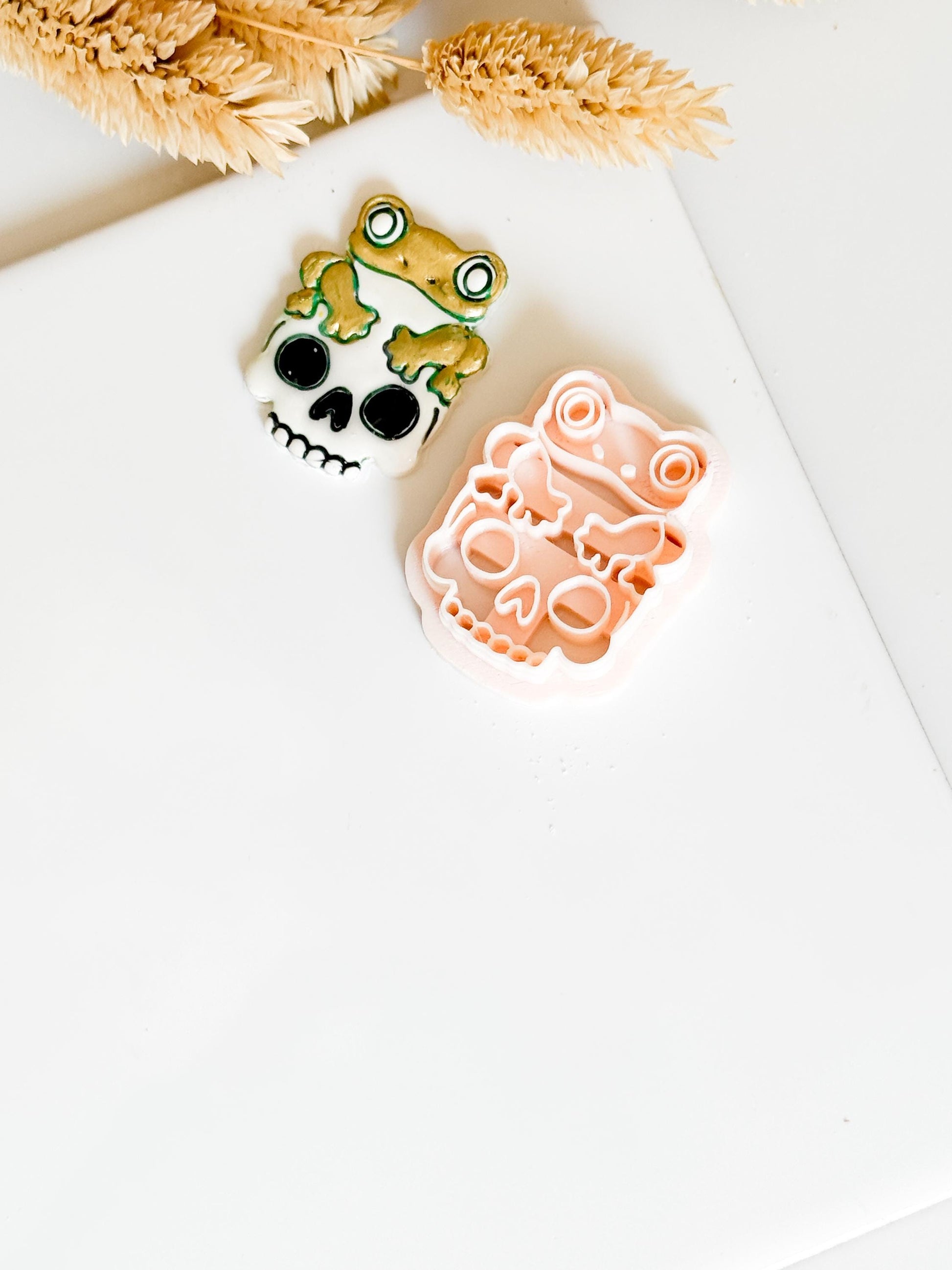 Frog on Skull Clay Cutter: Halloween Polymer Clay Jewelry