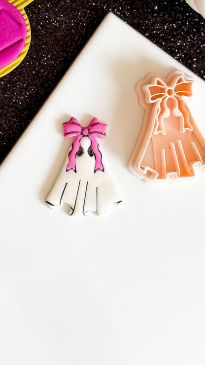 Ghost with Bow Clay Cutter: Halloween Jewelry Making