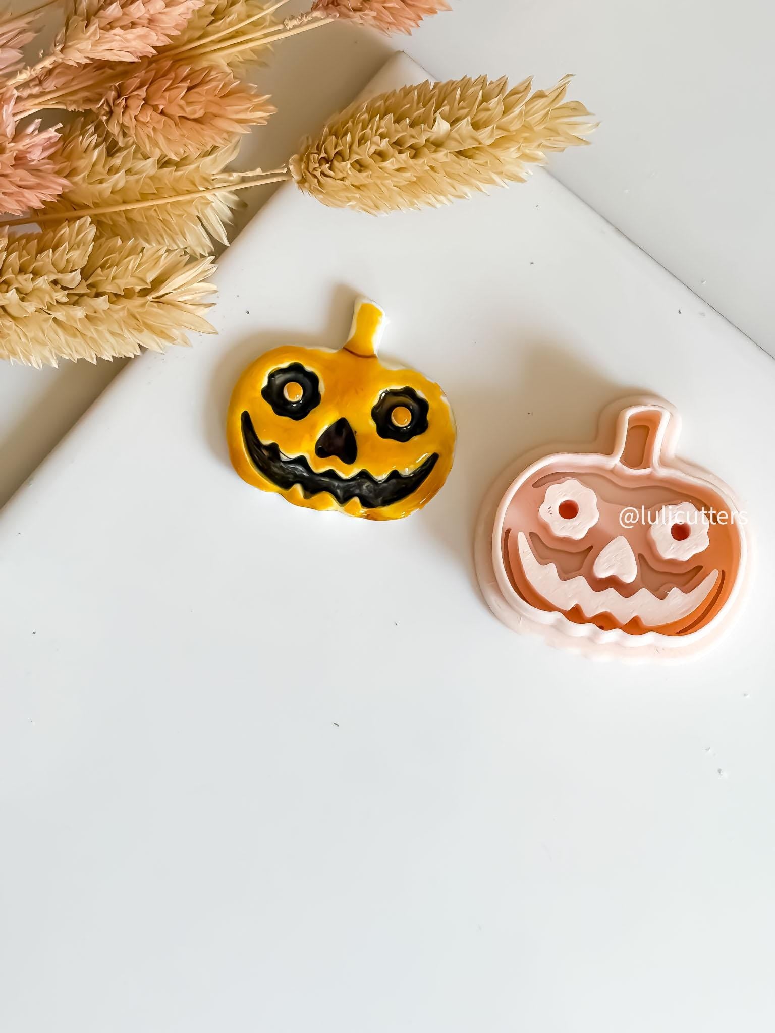 Flower-Eyed Pumpkin Clay Cutter: Halloween Jewelry Mold - Spooky Designs