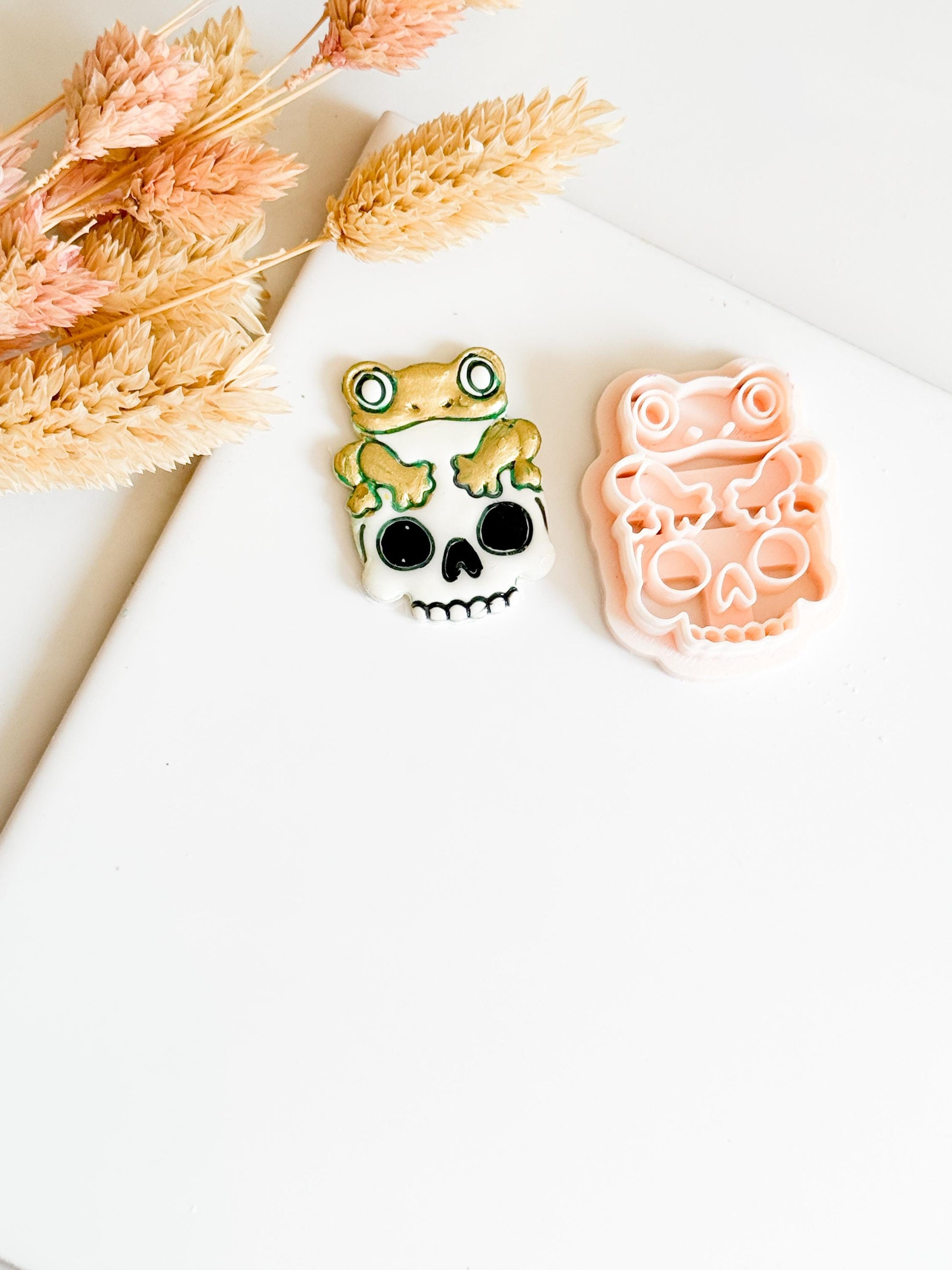 Frog on Skull Clay Cutter: Halloween Polymer Clay Jewelry