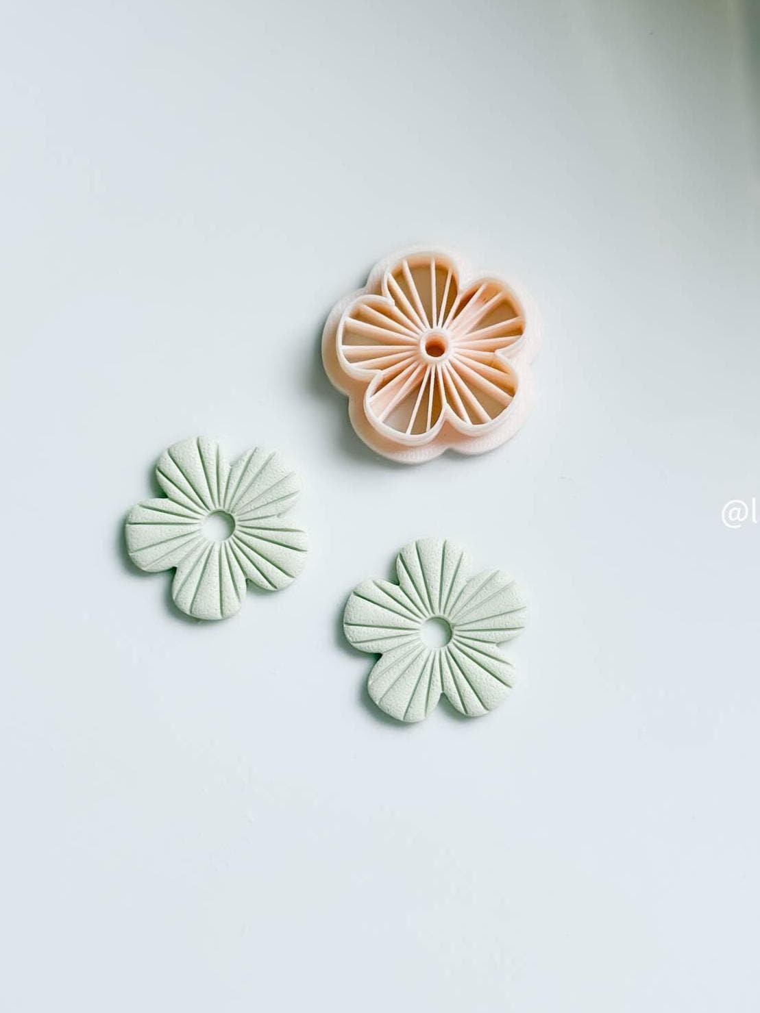 Textured Flower Polymer Clay Cutter: Radiating Petal Design