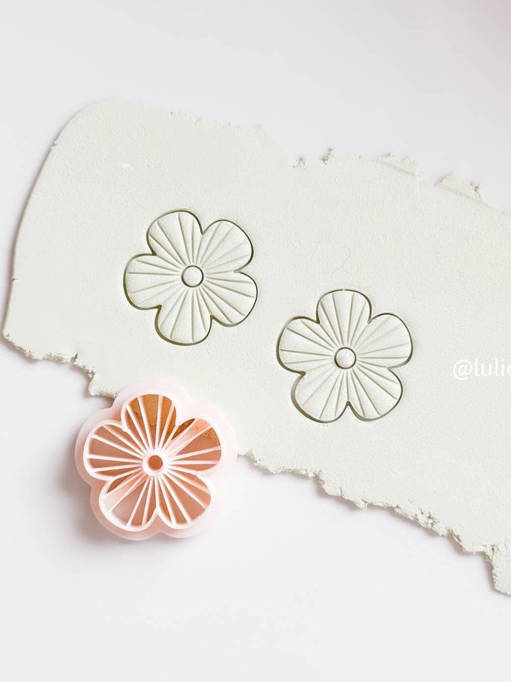Textured Flower Polymer Clay Cutter: Radiating Petal Design