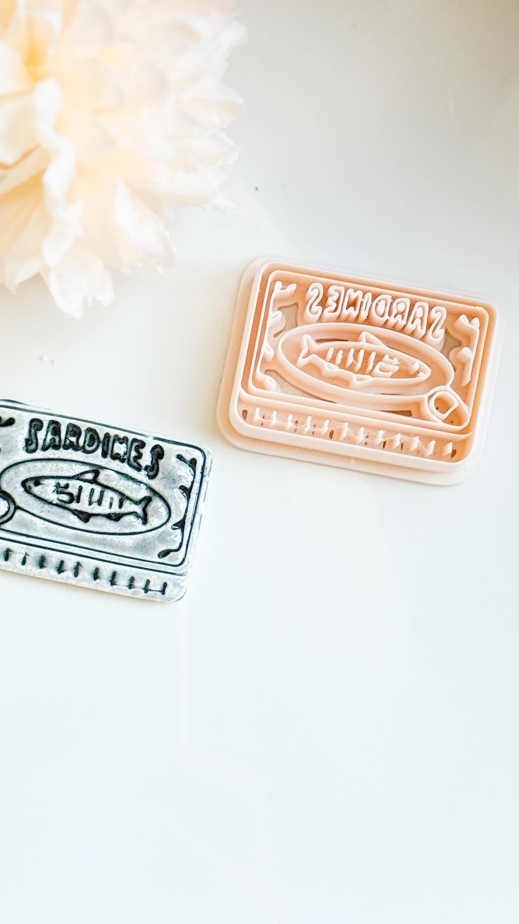 Sardine Tin Polymer Clay Cutter: Vintage Fish Can Design (40 mm)