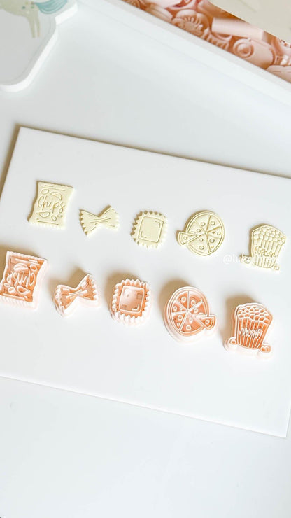 Pizza Slice Earring Cutter Fun Imprint Design with Toppings and Crust (35 mm)