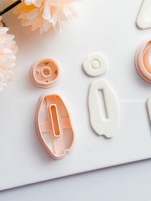 Organic Oval Cutout Earring Cutter Set Includes Topper + Vertical Frame Base