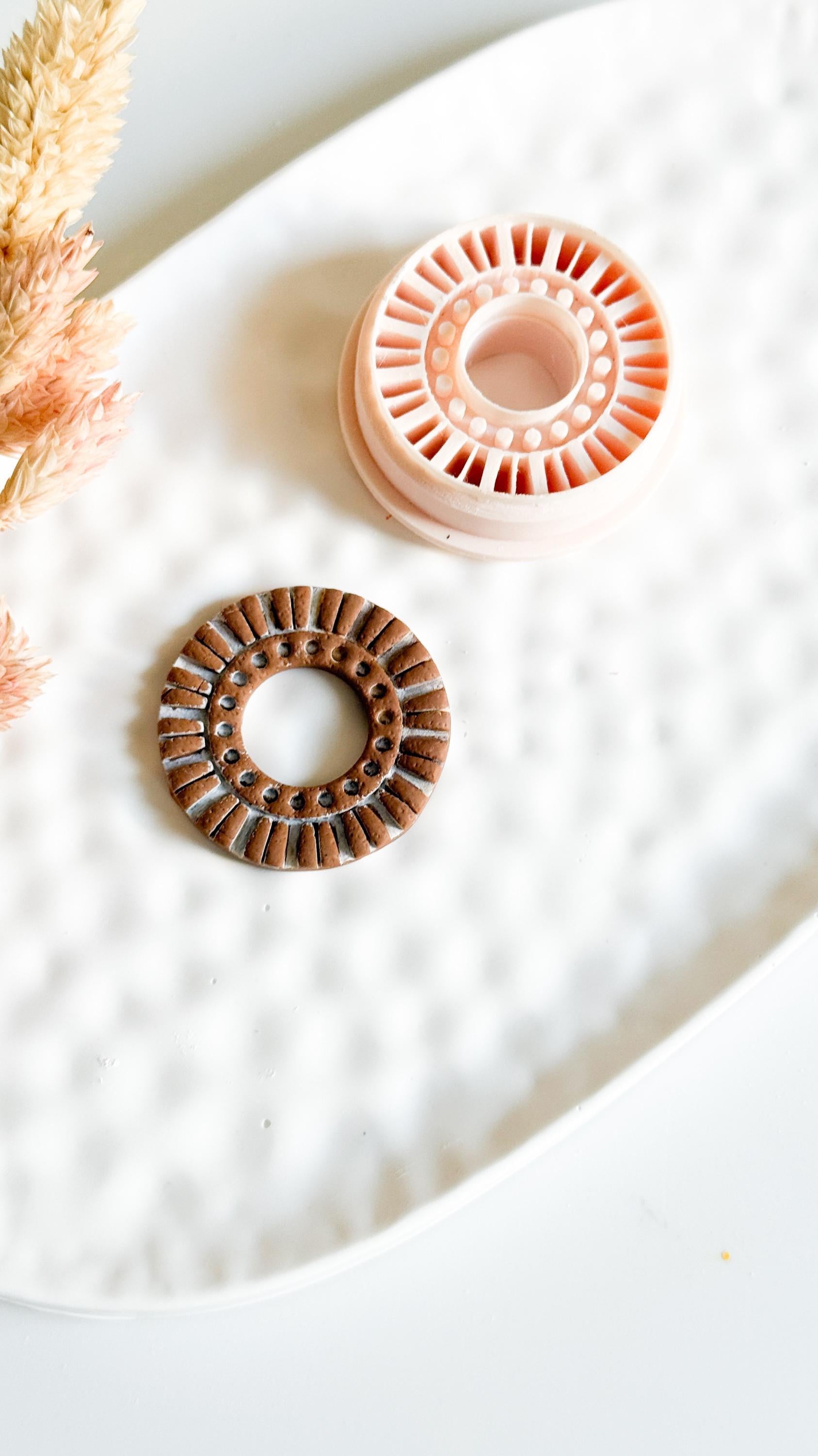 Sunburst Polymer Clay Cutter: Radiating Circle Tool for Jewelry