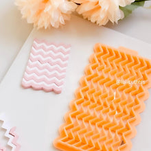 Zig Zag Clay Cutter: Wavy Edge for Polymer Clay Jewelry