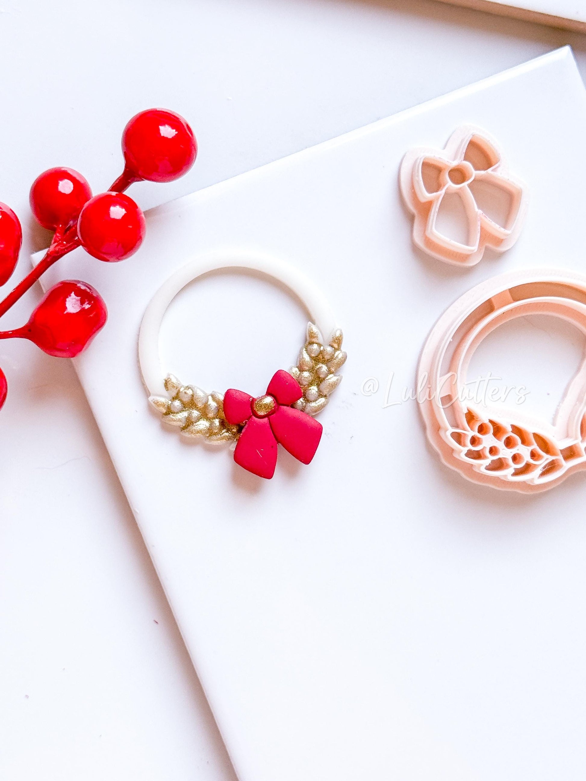Christmas Wreath Clay Cutter Set – Polymer Clay Tools with Bow and Holly Leaf Design