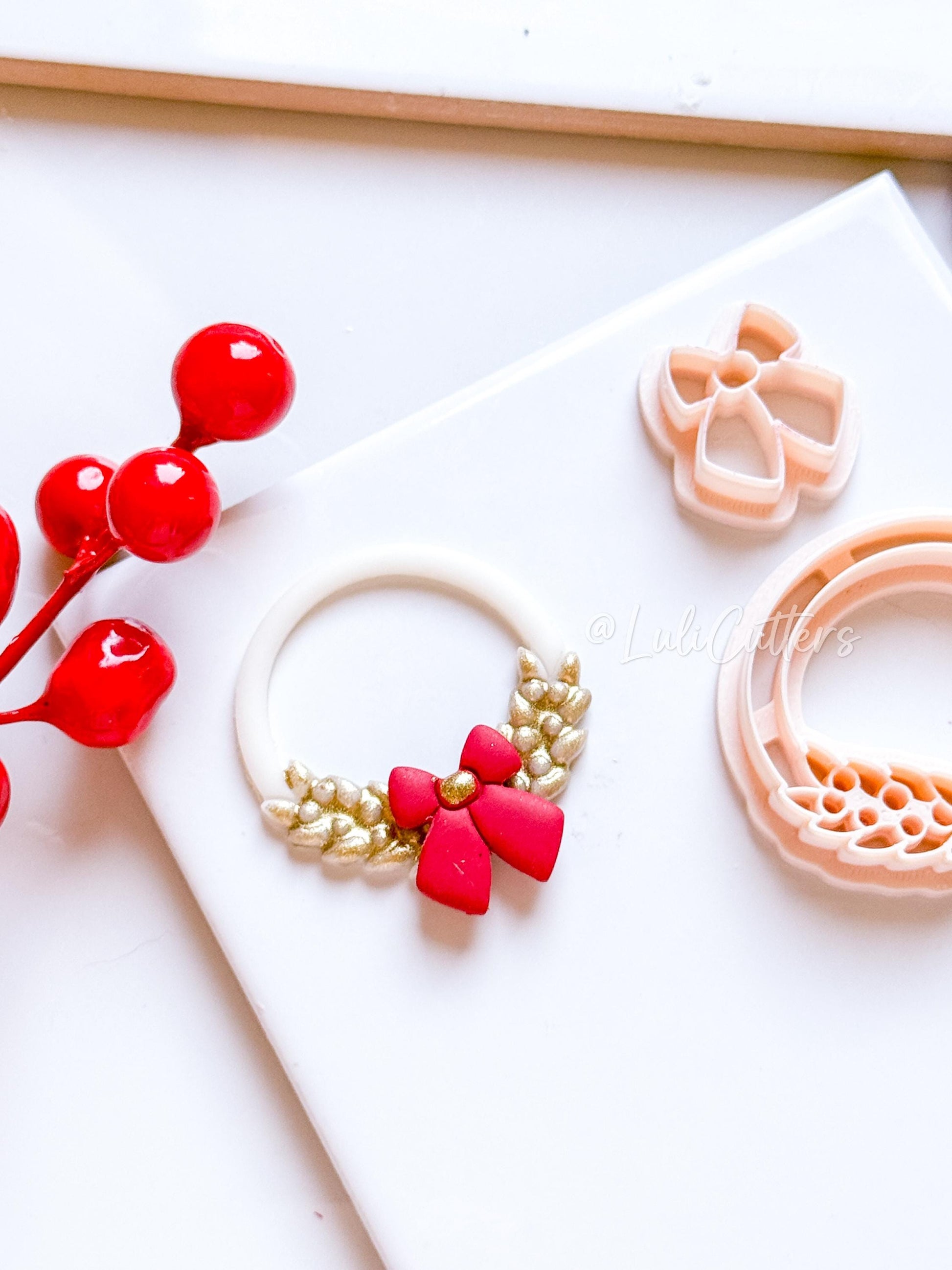 Christmas Wreath Clay Cutter Set – Polymer Clay Tools with Bow and Holly Leaf Design