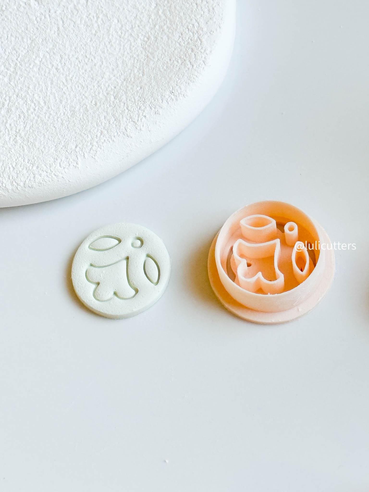 Mini Floral Circle Clay Cutter 25mm with Folk-Inspired Imprint Design