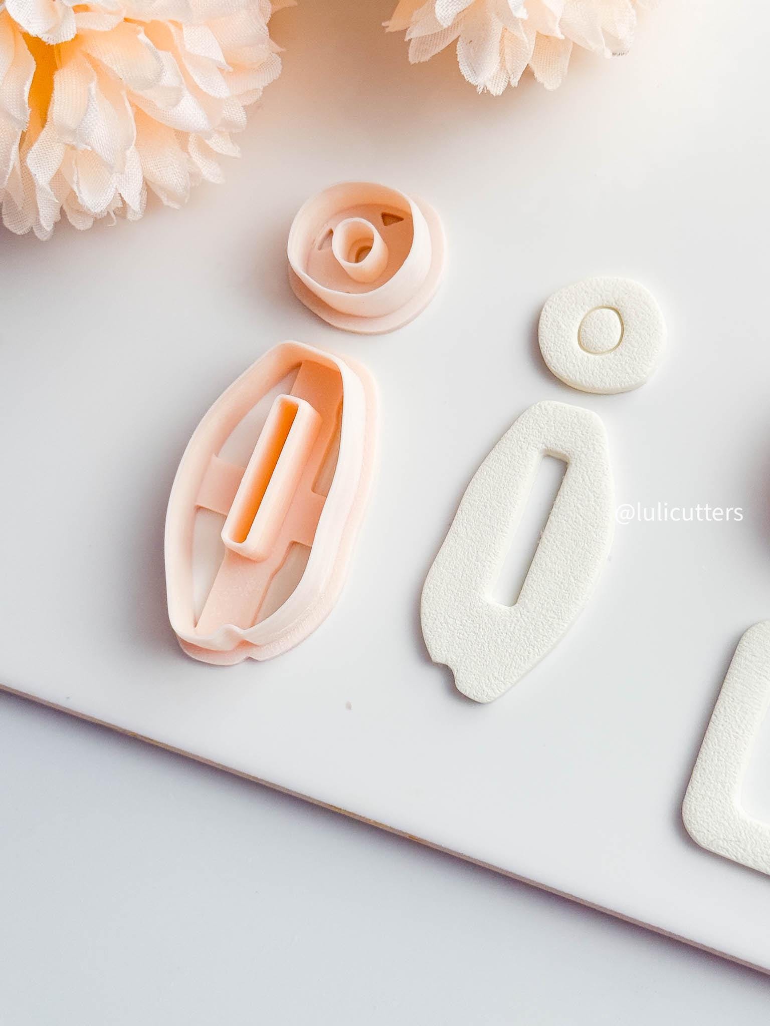 Organic Oval Cutout Earring Cutter Set Includes Topper + Vertical Frame Base
