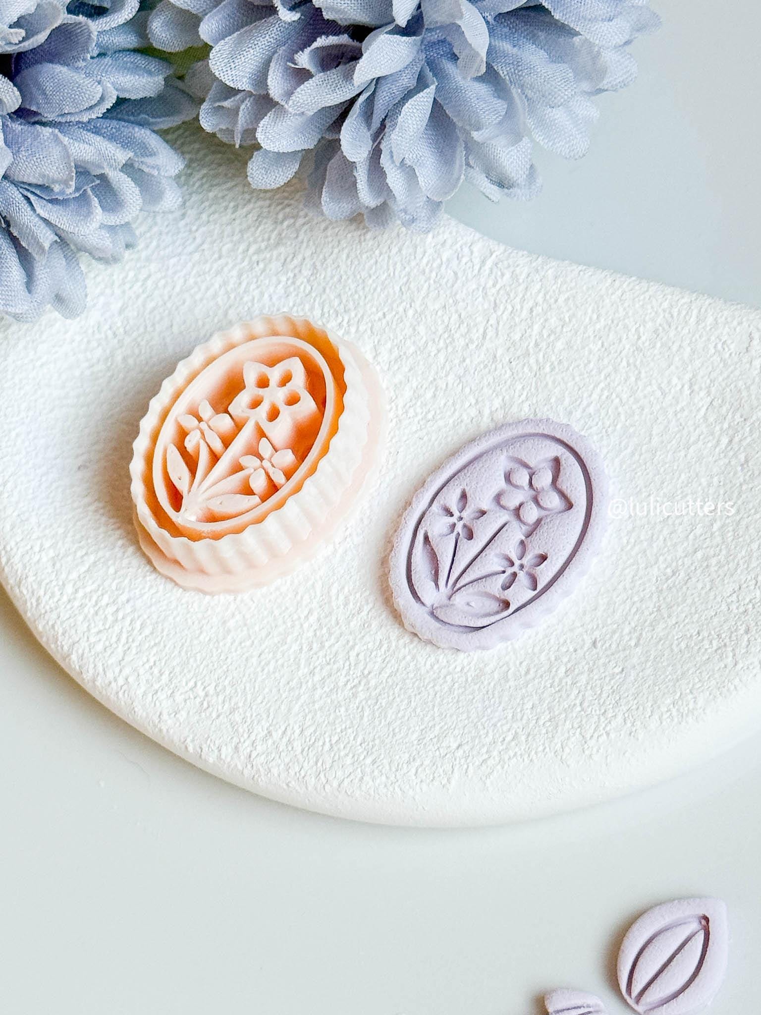 Scalloped Floral Oval Earring Cutter 35 mm Botanical Design with Debossed Details