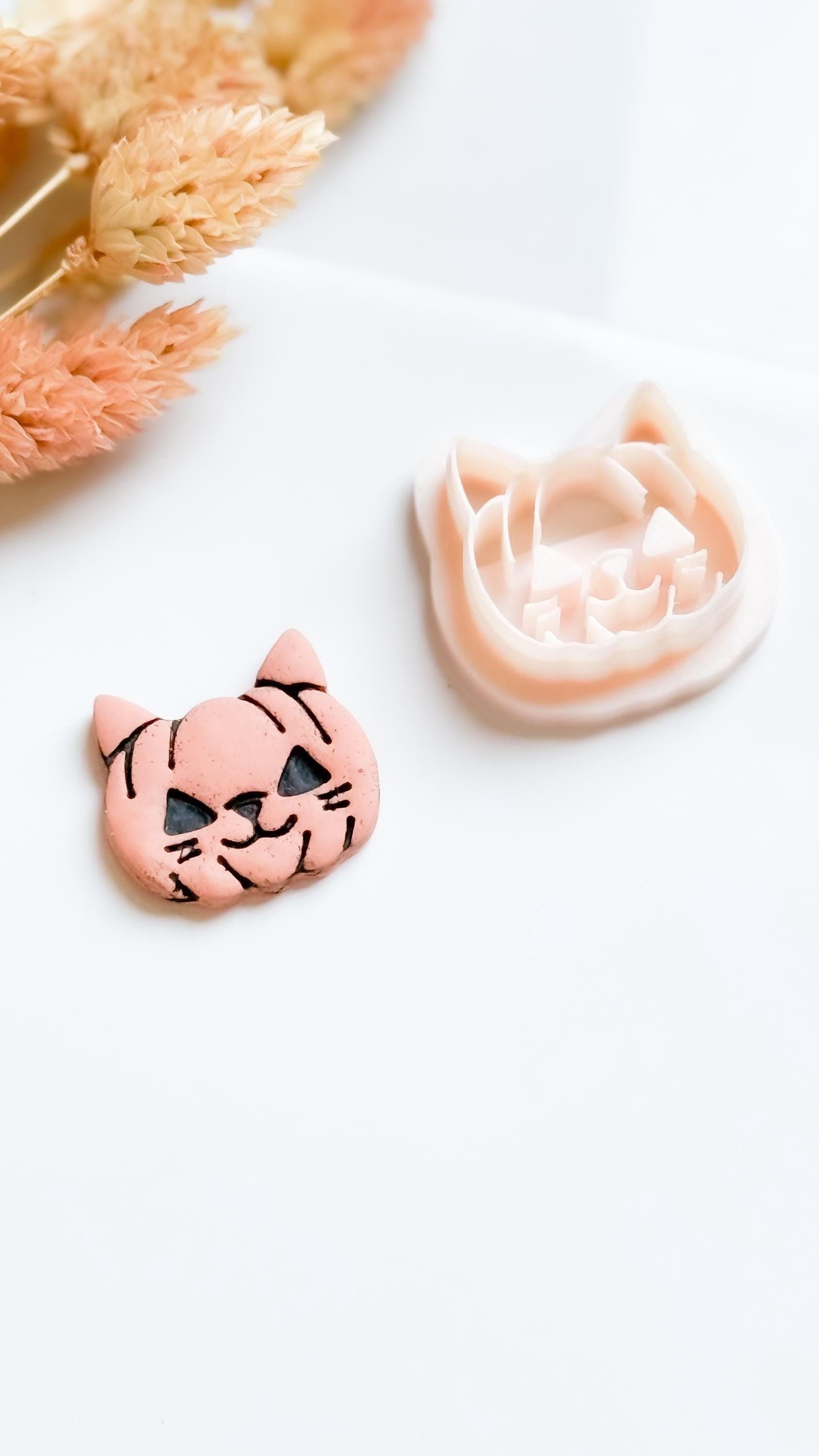 Pumpkin Cat Face Cutter: Halloween Jewelry Mold for Polymer Clay