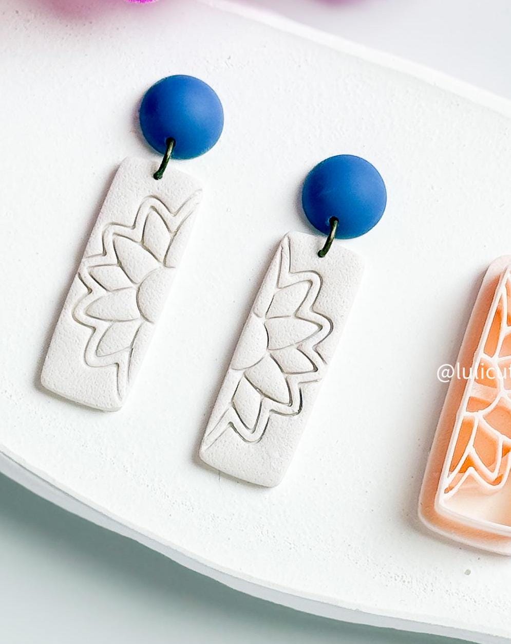 Floral Bar Polymer Clay Cutter: Mirrored Flower Earring Design