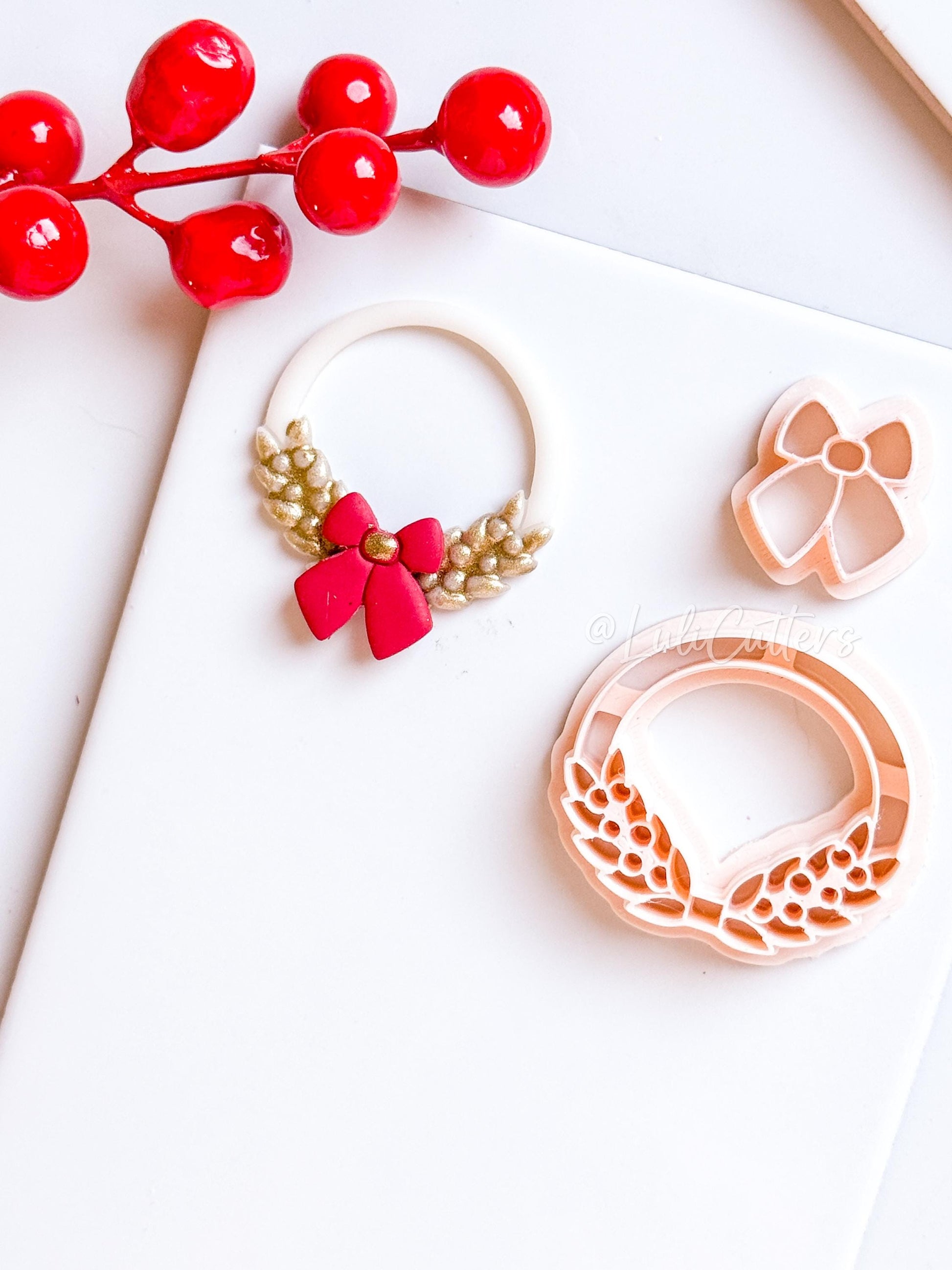 Christmas Wreath Clay Cutter Set – Polymer Clay Tools with Bow and Holly Leaf Design