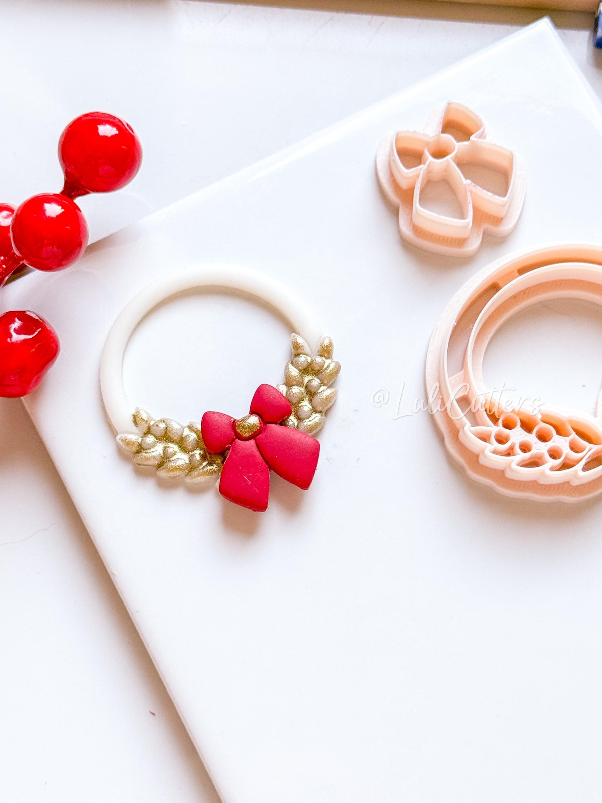 Christmas Wreath Clay Cutter Set – Polymer Clay Tools with Bow and Holly Leaf Design