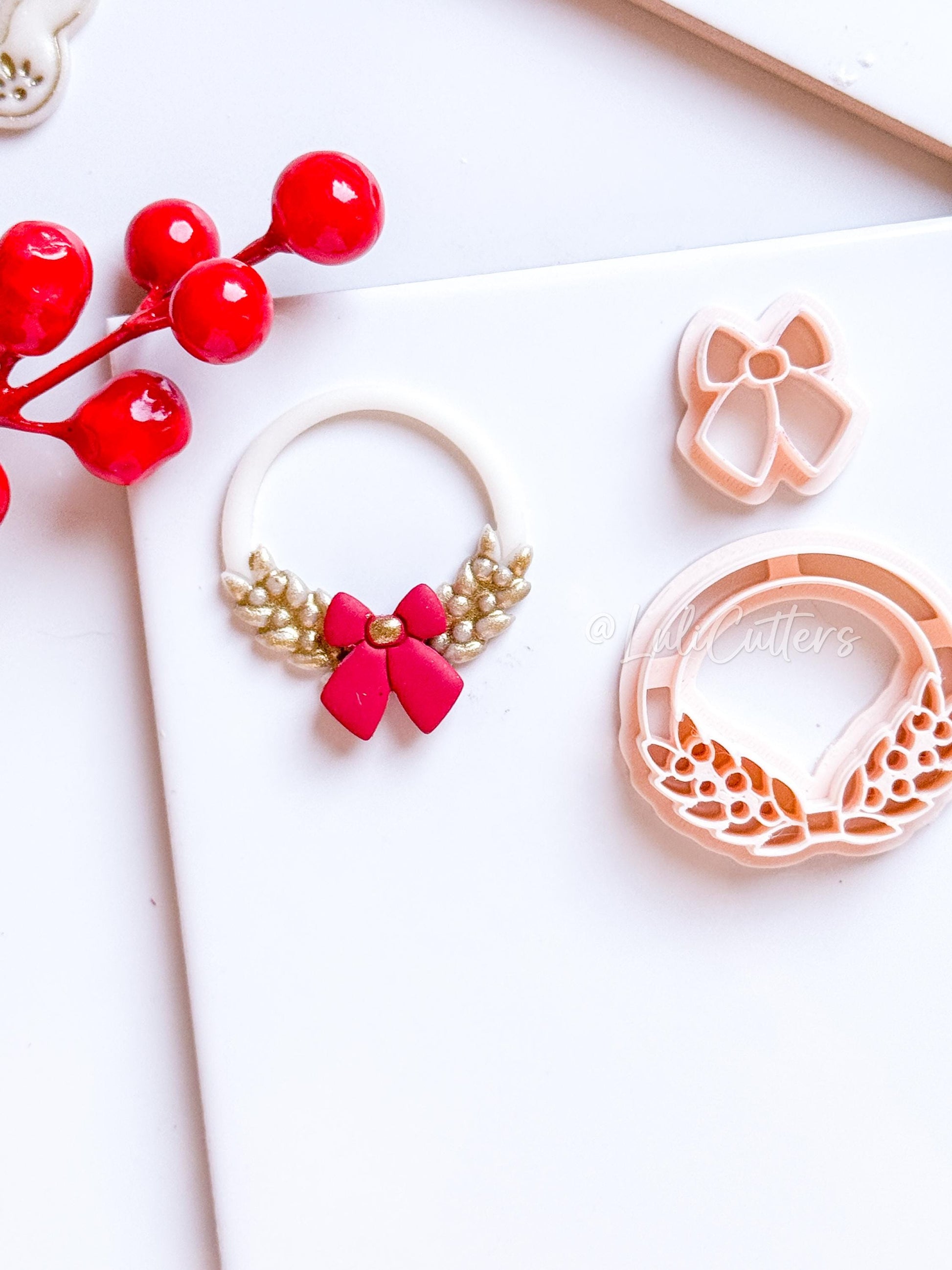 Christmas Wreath Clay Cutter Set – Polymer Clay Tools with Bow and Holly Leaf Design
