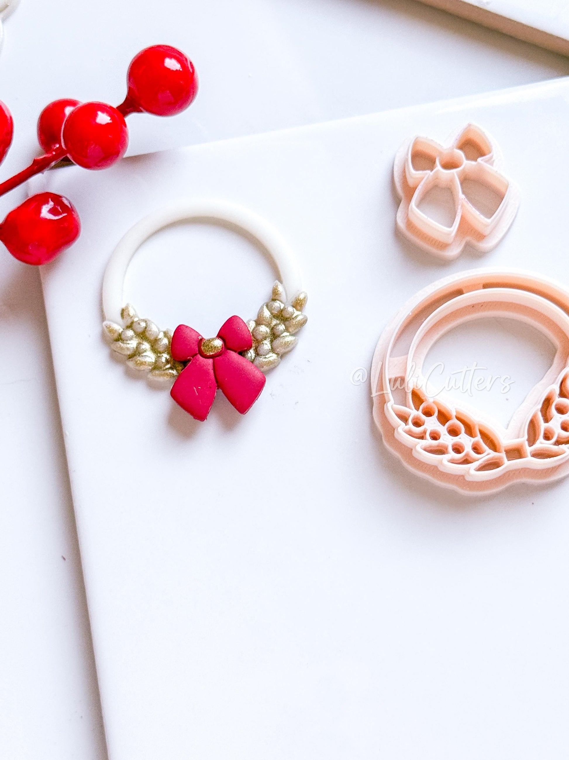 Christmas Wreath Clay Cutter Set – Polymer Clay Tools with Bow and Holly Leaf Design