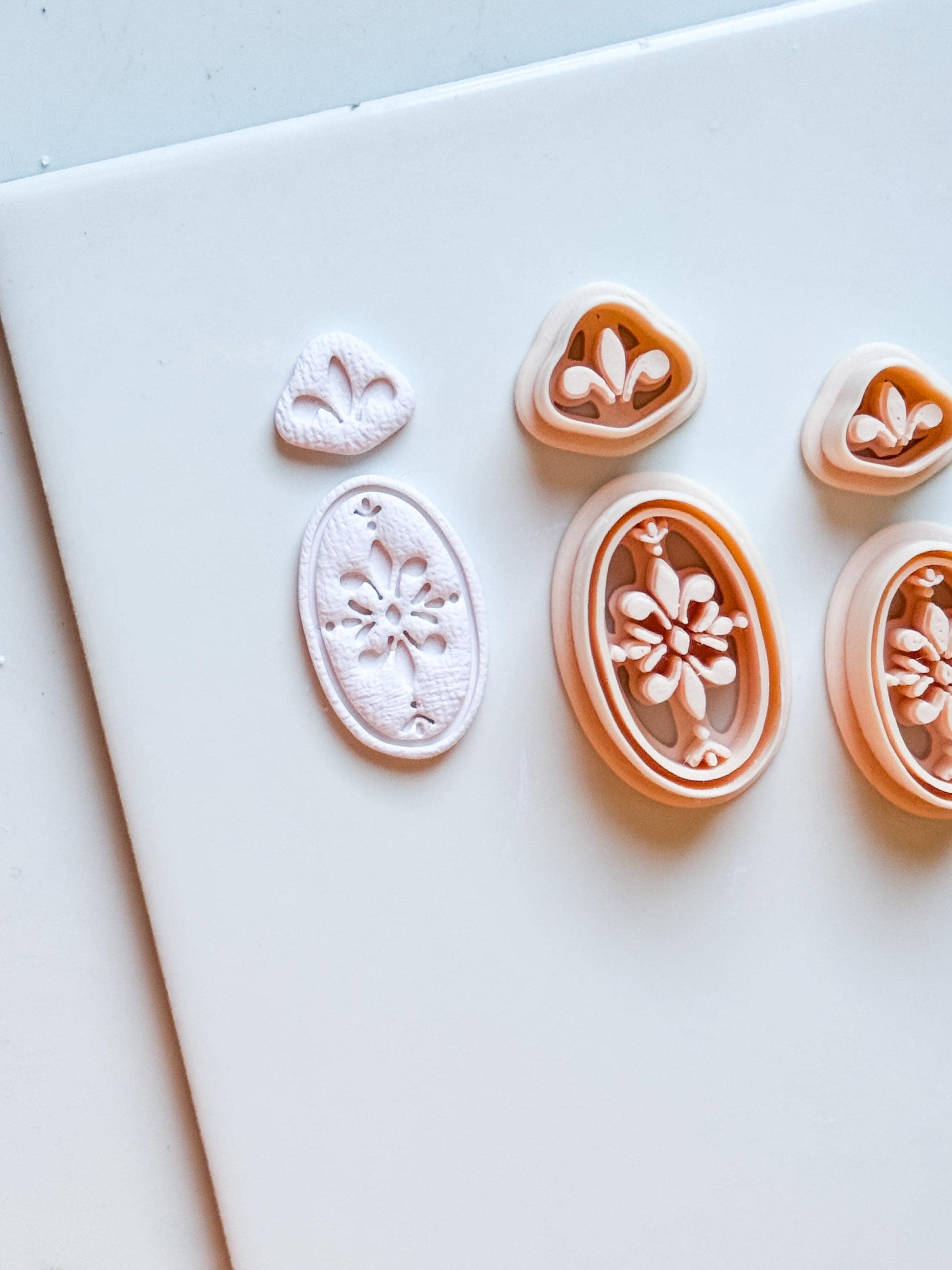 Ornate Fleur de Lis Oval Clay Cutter Set: Elegant Floral Polymer Clay Tools