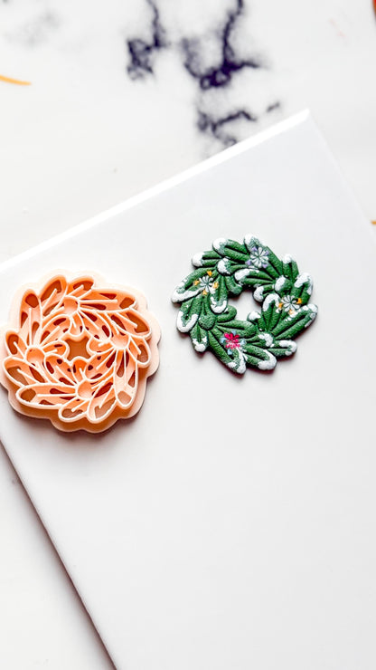 Christmas Wreath Clay Cutter Set: Bow and Leaf Polymer Clay Tools