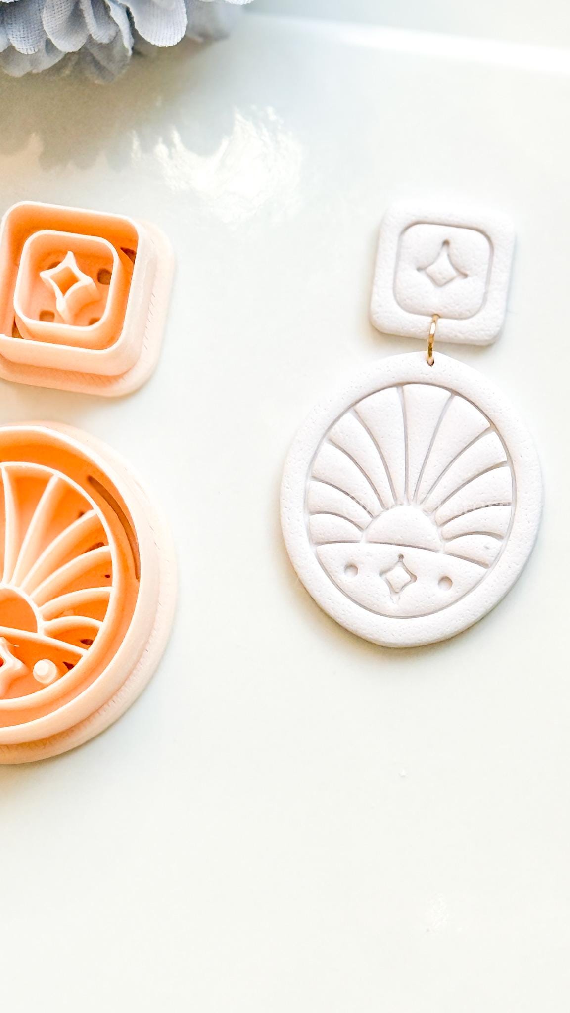 Dawn Bloom Polymer Clay Cutter: Sunrise Fan Design for Earrings