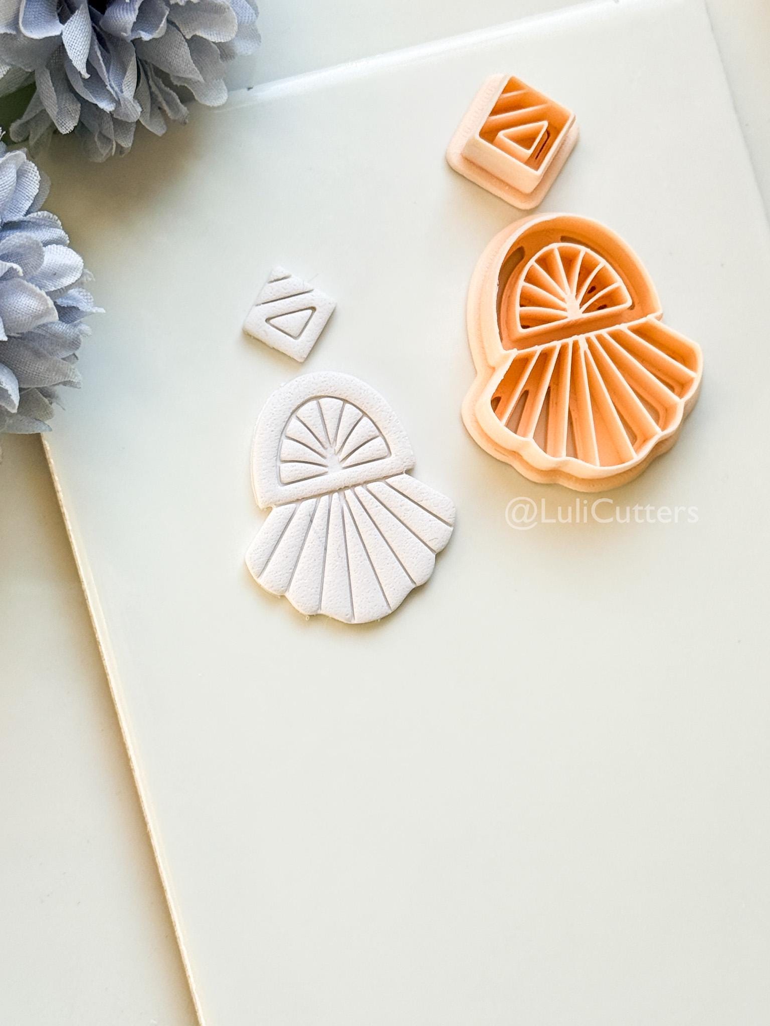 Celia Fern Polymer Clay Cutter: Radiant Fan Design for Earrings
