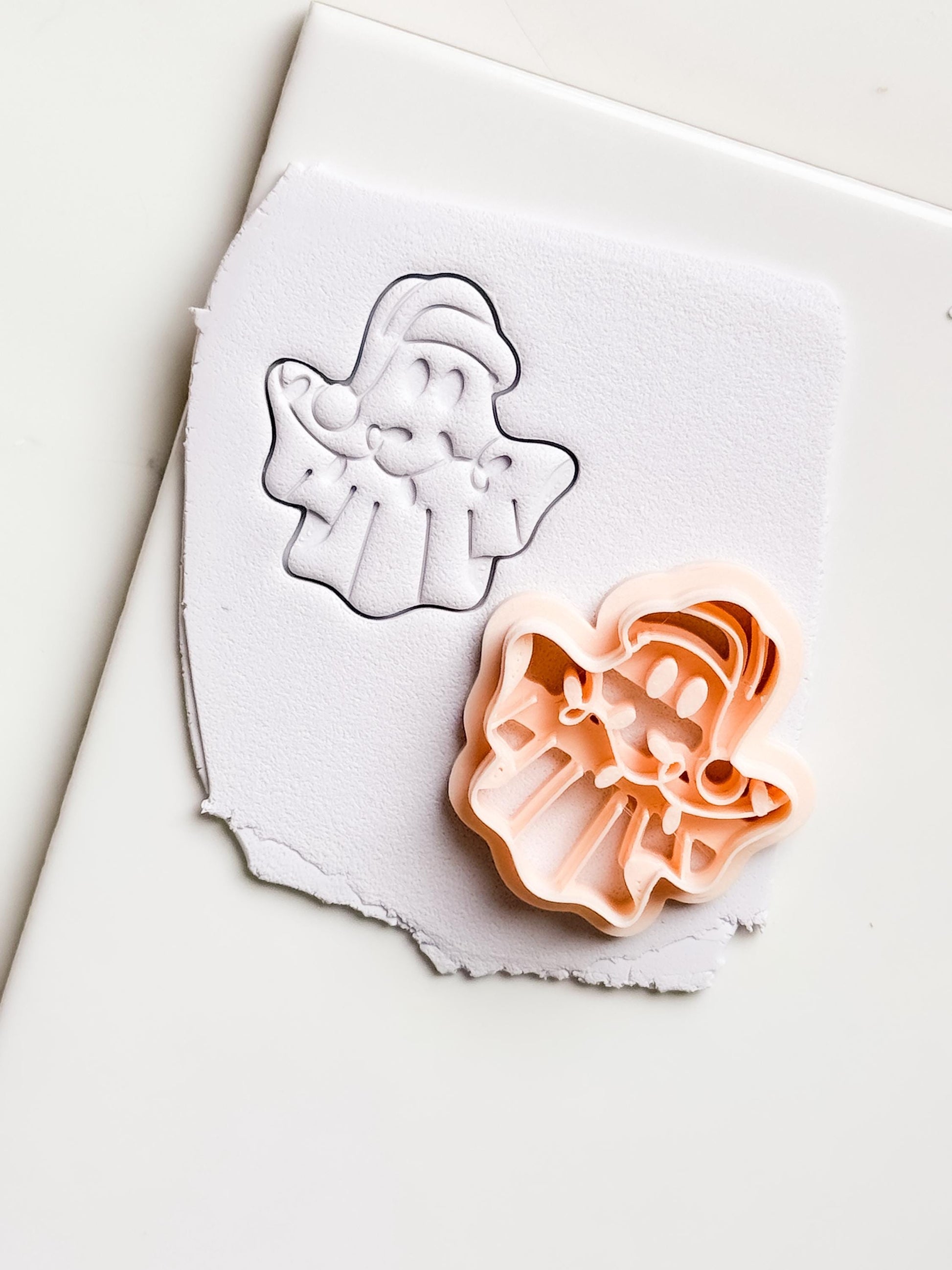 Christmas Ghost Clay Cutter: Festive Polymer Clay Emboss and Cut Tool