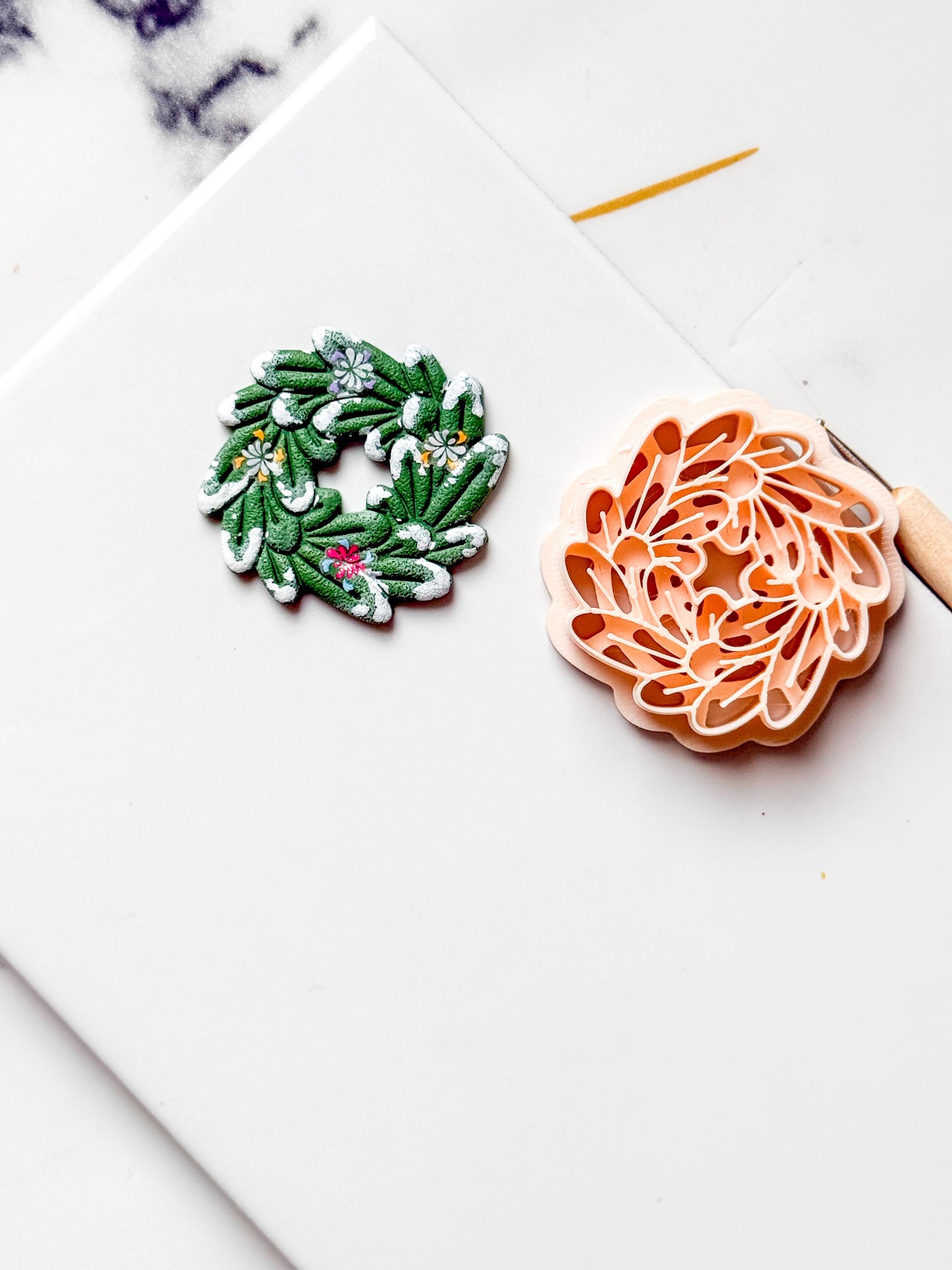 Christmas Wreath Clay Cutter Set: Bow and Leaf Polymer Clay Tools