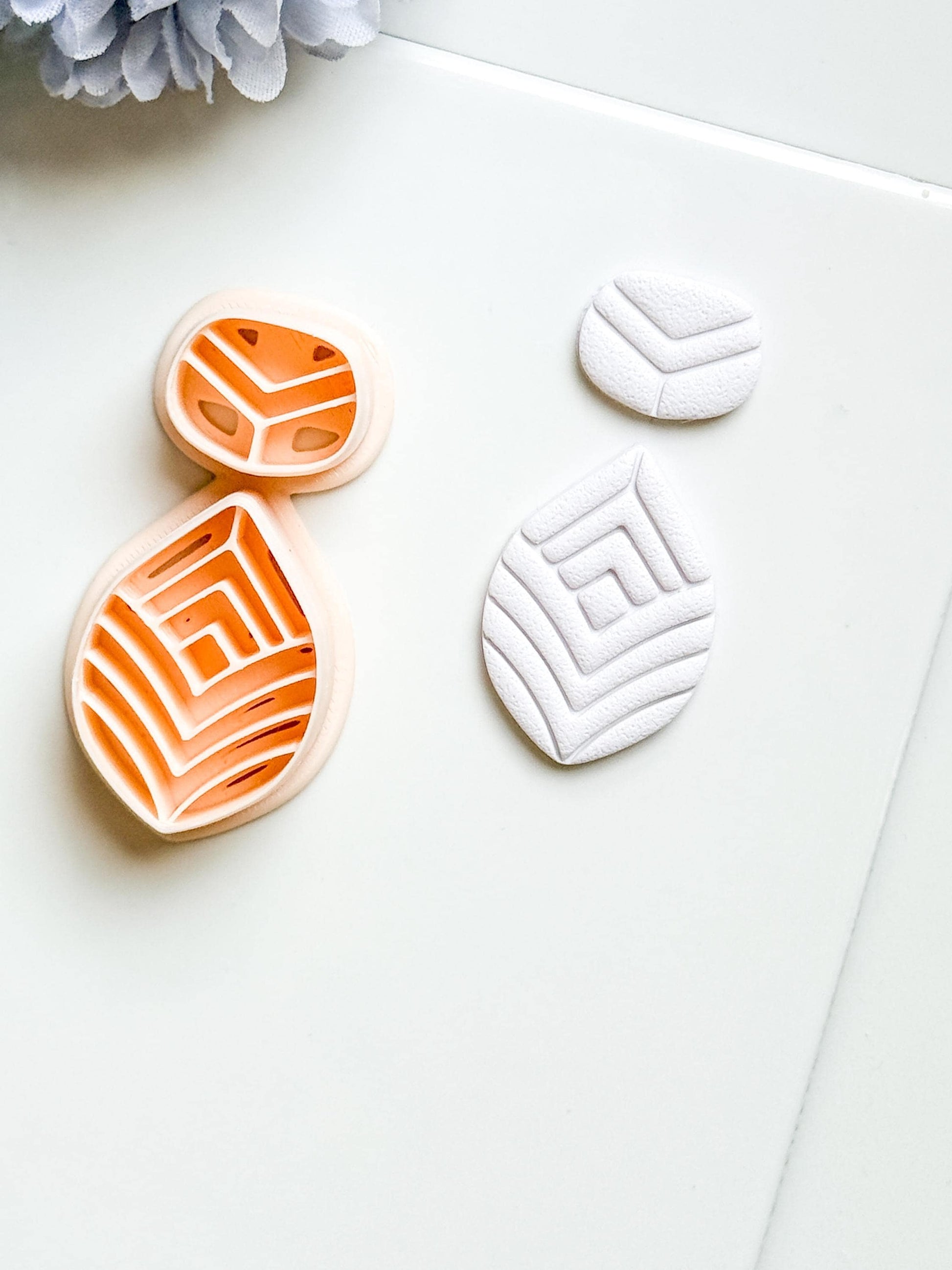 Vela Form Polymer Clay Cutter: Layered Leaf Shape with Geometric Line Texture